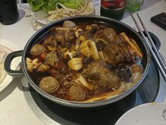 -运气牛自助酱大骨火锅(南京东路店)
