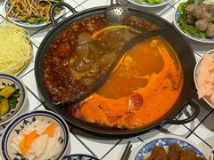 -旧街市鲜货老火锅(大光路店)