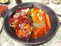 -肖婷姐大铁锅重庆火锅(南湖店)