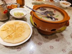 -丹江口渔村·湘味厨房(桃园店)