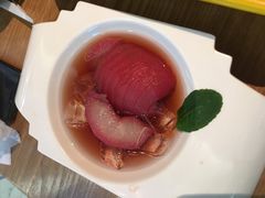 红酒雪梨-多嘴超级肉蟹煲(欧亚卖场店)