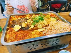 -在巷子里的烤肉店·螺蛳粉烤鱼·牛蛙(和美城店)