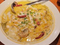 -鱼亨小鲜酸菜鱼(大信店)