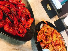 -沪小胖小龙虾(淮海中路旗舰店)