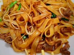 牛肉干炒手工河粉-黄B湛江鸡饭店(粤垦路店)