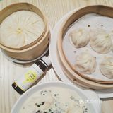 ❷蟹粉灌汤包.太咸了不太好吃