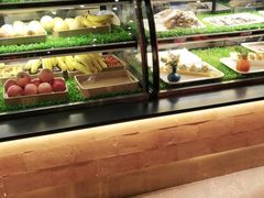 面包甜点陈列柜-鼎原力量东北吊炉烧烤(幸福街店)