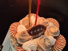 -红宝石·鲜奶小方·海派西点房(南丹店)
