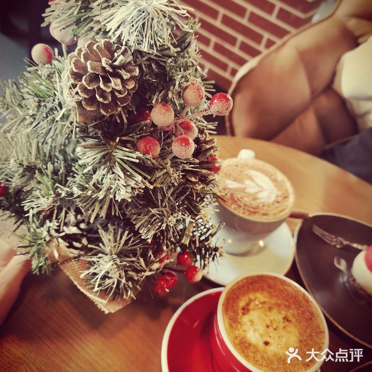 第一次探店献给了咖法森林！