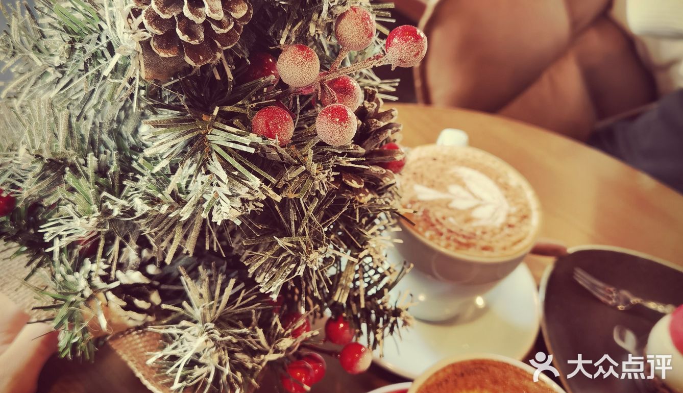 第一次探店献给了咖法森林！