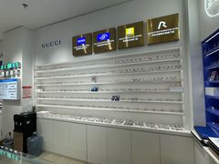 -美式眼镜·授权蔡司.依视路.尼康.豪雅.明月(南翔印象城店)