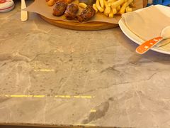 -必胜客(WOW中心城店)