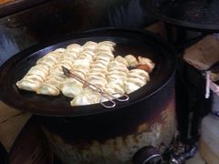 -黄阿姨锅贴大王(万航渡路店)