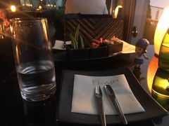 -FLAIR顶层餐厅酒吧(浦东丽思卡尔顿酒店)