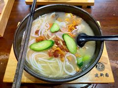 -建新园过桥米线(宝善街店)