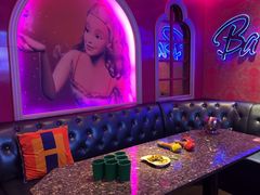 -UK派对KTV(日月广场店)
