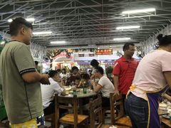 -四川小胡子海鲜(丁村万人海鲜广场店)