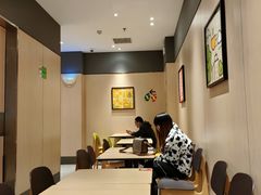 -德克士(香港街店)