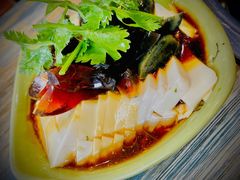 皮蛋拌豆腐-争鲜·鲍鱼鸡煲(美邻中心店)