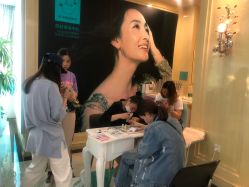 -瑞丽口腔·美学矫正中心