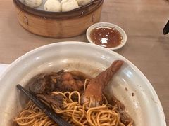 -佬钱湾仔(衣裳街店)