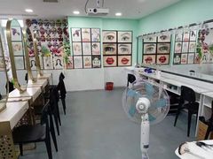 -首脑美容美发化妆美甲培训学校(长沙校区)