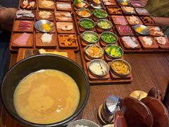 -银米·云南传统过桥米线(双廊黑金冠店)