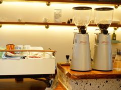 -Line 咖啡(石厦花园店)