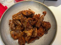 -阿瓦山寨·湘菜现炒·剁椒鱼头王(咸阳总店)