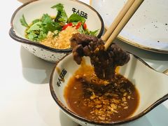 -牛人日志·鲜牛肉骨汤火锅(万科里瑧店)