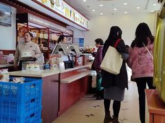 -红宝石·鲜奶小方·海派西点房(长阳店)