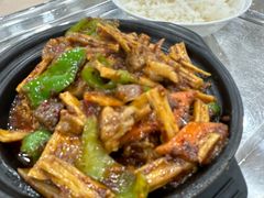 牛腩牛筋煲-老四季(总店)
