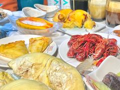 -领鲜活海鲜榴莲自助火锅(东门店)