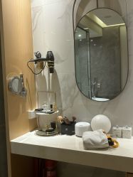 -香港倾城国际·美容美体中心