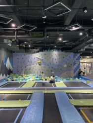 -反弹蹦床公园·亲子乐园·团建·派对(青岛融创茂店)