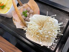 -左庭右院鲜牛肉火锅(金山万达店)