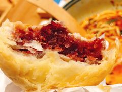 现烤玫瑰鲜花饼-刀小蛮半只鸡过桥米线(家乐福四元桥店)
