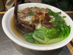 -潮界(LU·ONE凯德晶萃广场店)