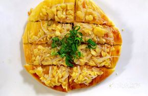 Roasted Garlic Flatbread