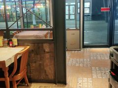 -云晓光头烧烤吧(川沙绿地店)