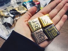 -VENCHI 闻绮(北京国贸商城店)