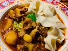 沙湾大盘鸡-塔哈尔·新疆盛宴(城西银泰店)