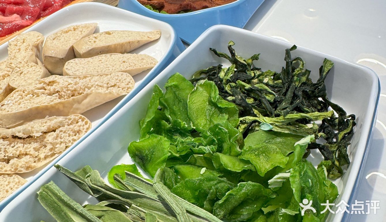 王奋斗贵州酸汤牛肉火锅|在踩雷的边缘来回试探