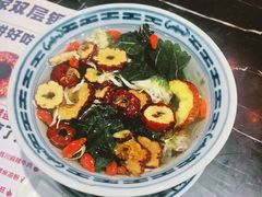-巴四老城区炭火蛙锅(张江店)