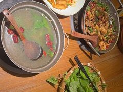 -吃饭皇帝大土家民族菜(正大广场店)