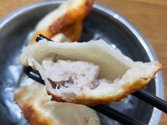 -黄阿姨锅贴大王(万航渡路店)