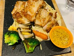 蜂蜜芥末籽酱鸡扒配面-打趸BTC·Breaktime cafe(北京路店)