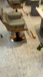 -PE SALON 
