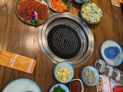 -明洞阿姨·韩式酱蟹烤肉·创意料理(三元桥店)