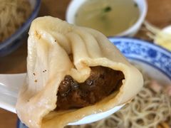 蟹粉小笼-裕兴记·三虾面(西北街总店)